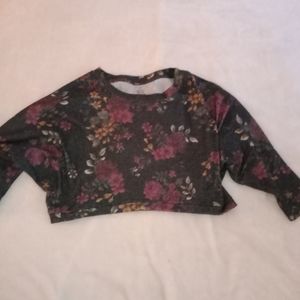 Flower long sleeve crop top